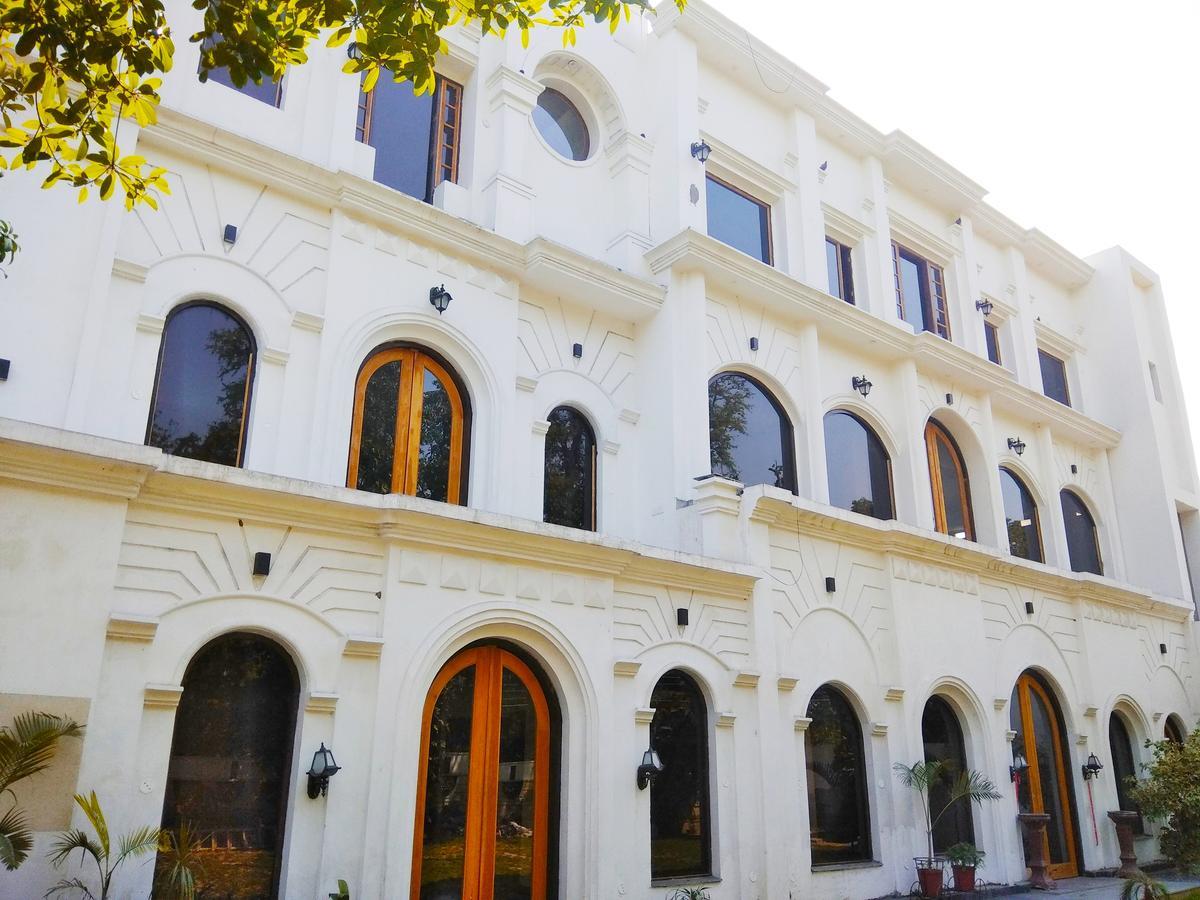 Hotel Kings Retreat Patiāla Zewnętrze zdjęcie